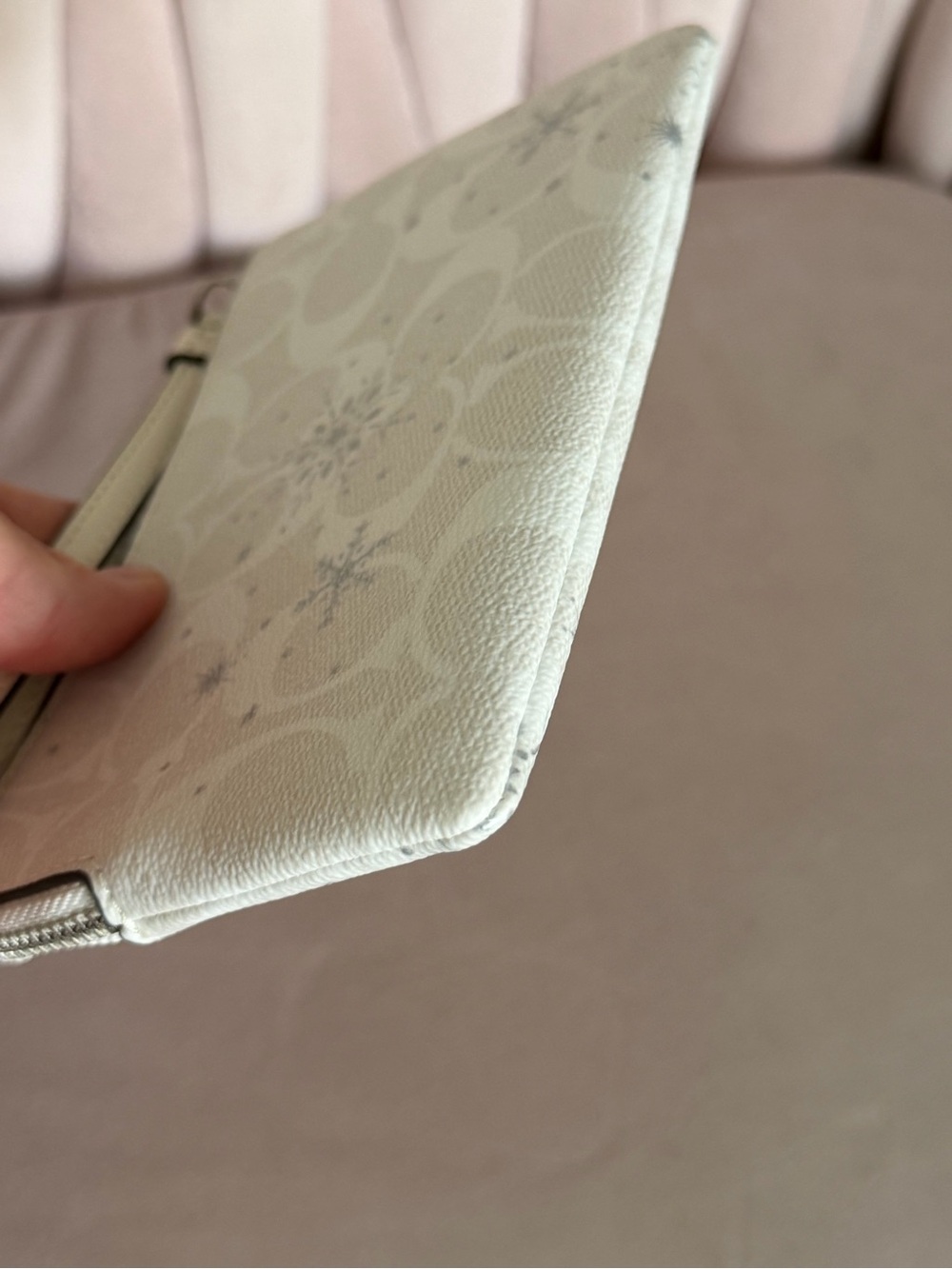 COACH C1862 Corner Zip Wristlet in Snowflake Signature❄️ - Picture 10 of 16